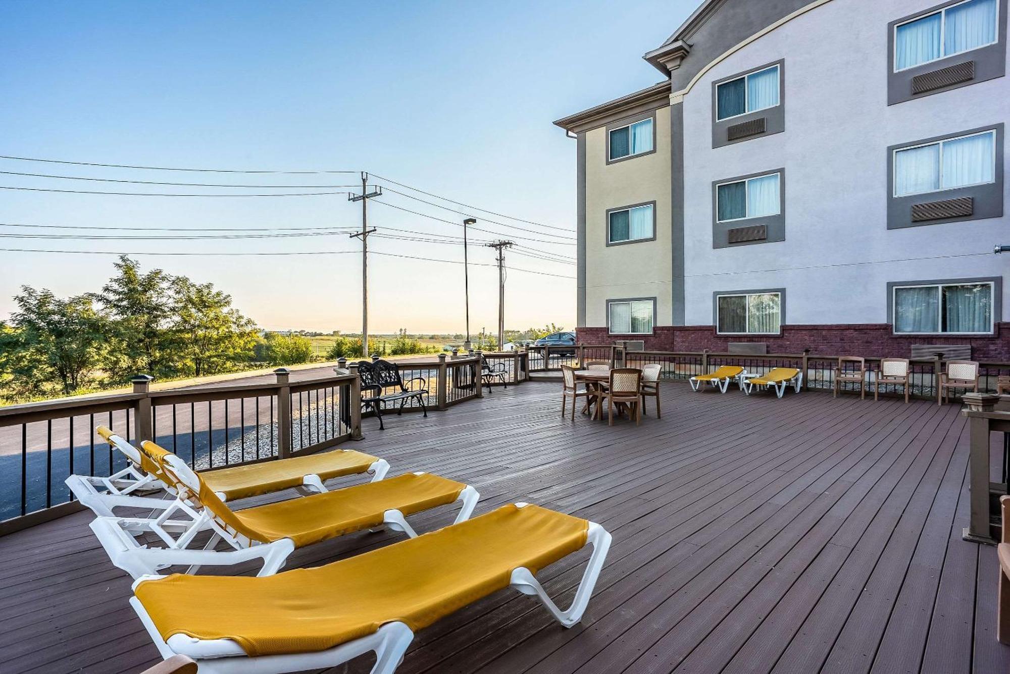Quality Inn & Suites Hannibal Exterior foto