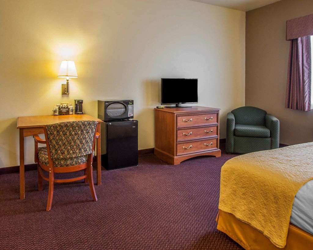 Quality Inn & Suites Hannibal Quarto foto