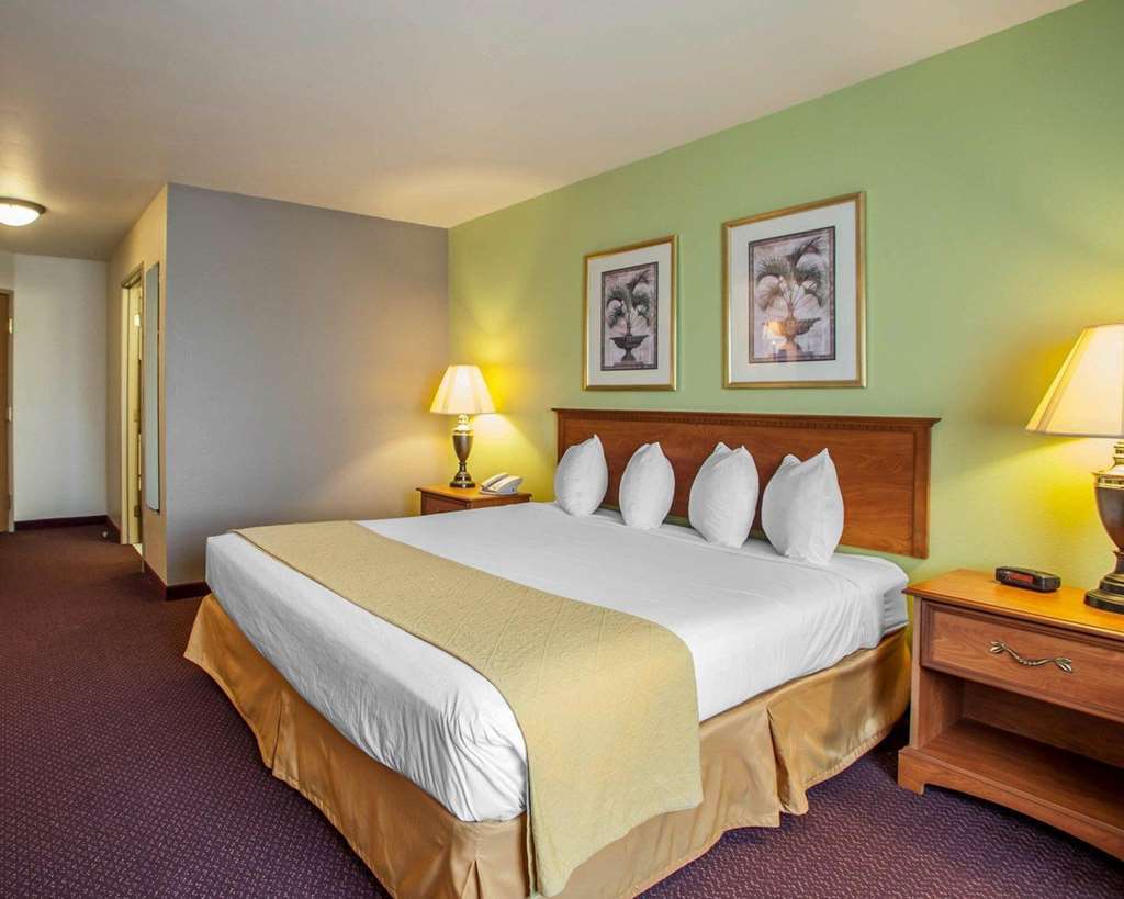 Quality Inn & Suites Hannibal Quarto foto